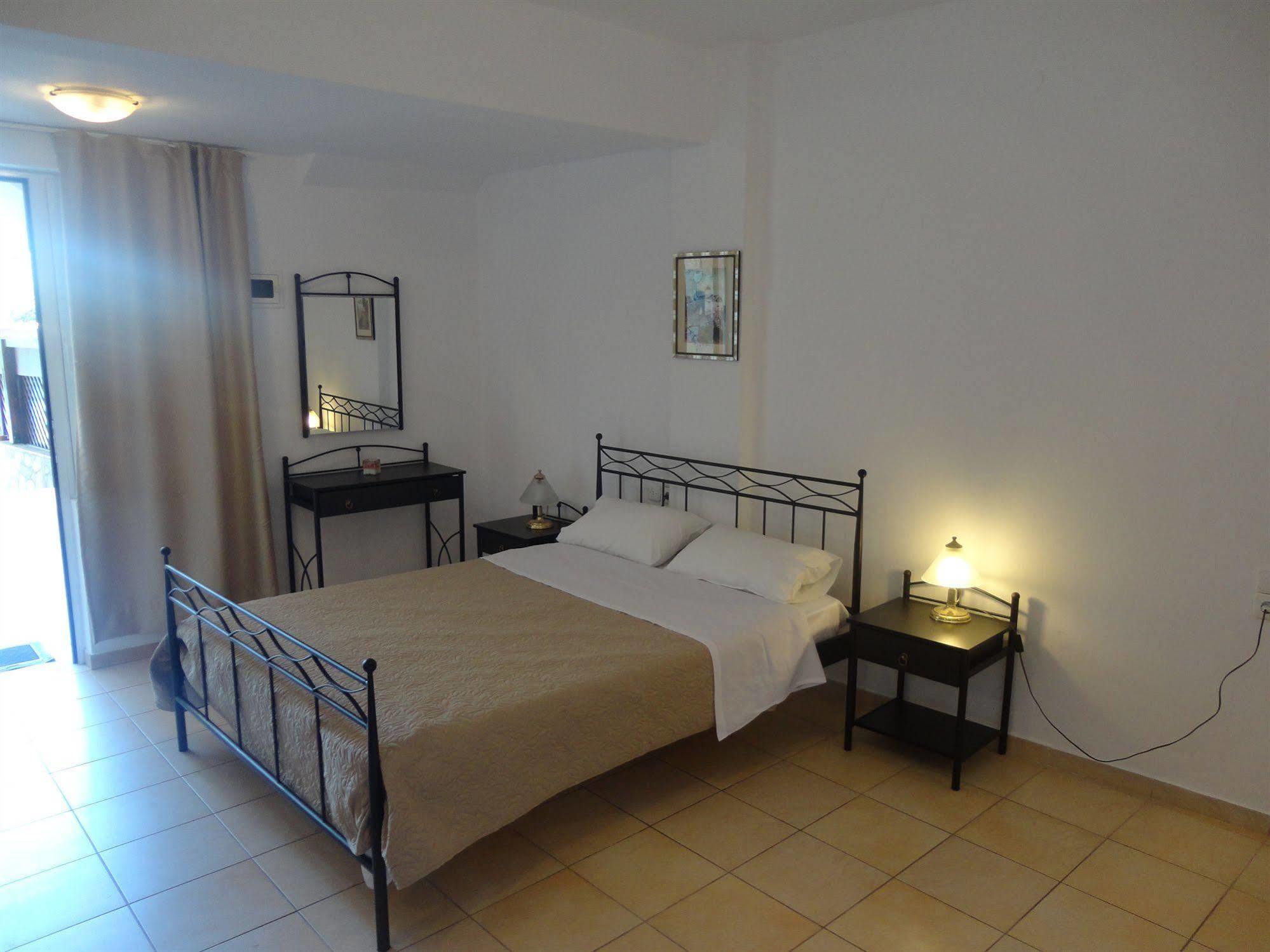 Ágios Nikólaos Polydoros Appartments מראה חיצוני תמונה